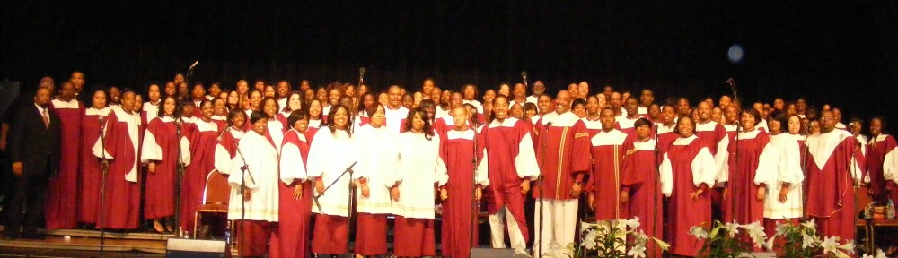 cropped-Mass-Choir-Picture-RES-Sunday-09.jpg